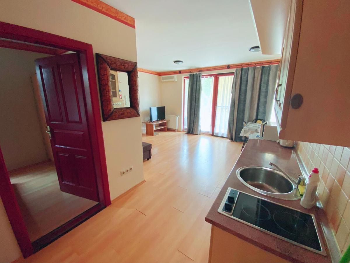 Ddb Apartman Siófok Exteriör bild